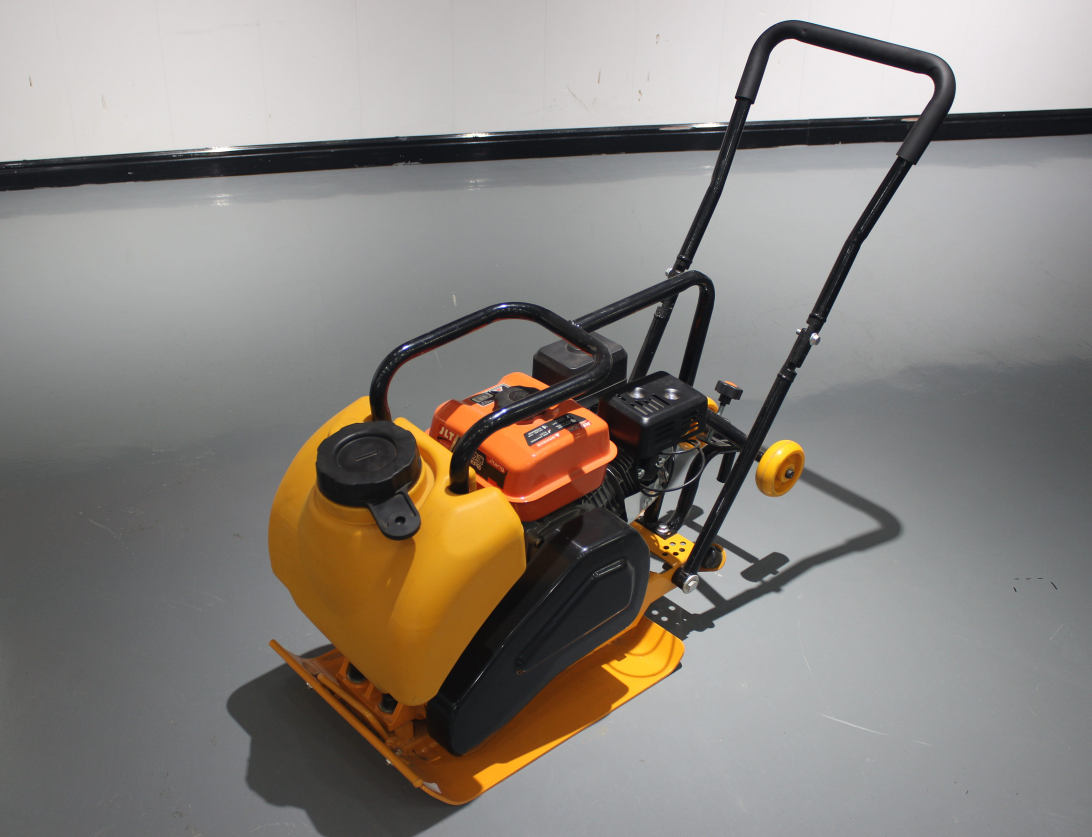 High Quality MTQT C60 Asphalt Pavement for Construction Gasoline/Diesel Engine Graders with High Power Engine Motor & Bearing